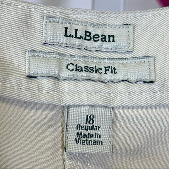 NWT, L.L. Bean Classic Fit Wrinkle Free Khaki Pants. Size 18 Regular - Picture 9 of 12
